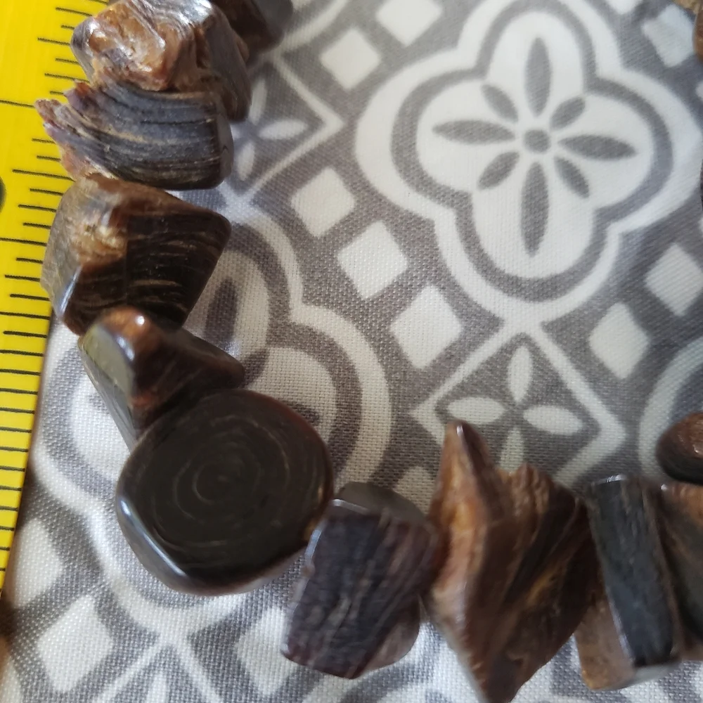Vintage Wood chunk necklace - Picture 2 of 3